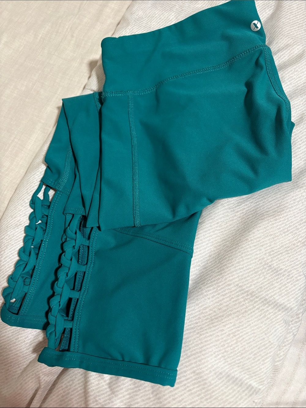 Xersion Teal High-Waist Active Capri Leggings size M